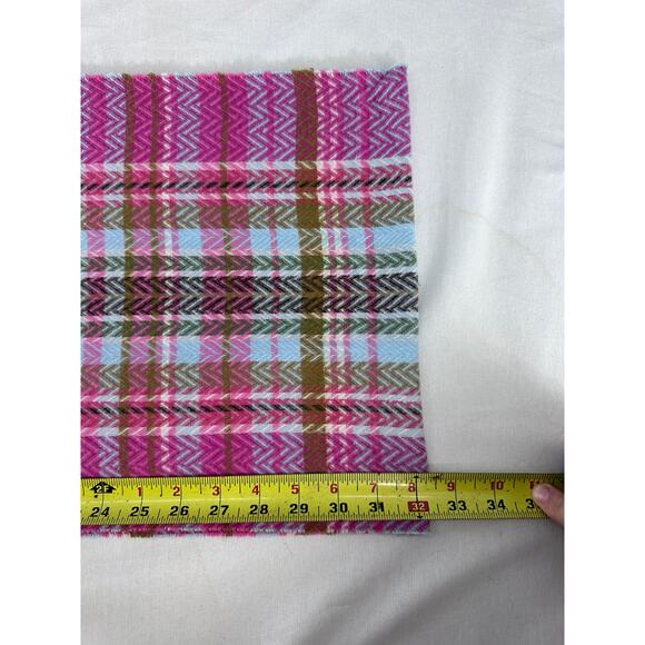 NWT Quirinus Pink Pashmina style scarf Shawl Plaid Warm Cozy Super Soft - Picture 3 of 5